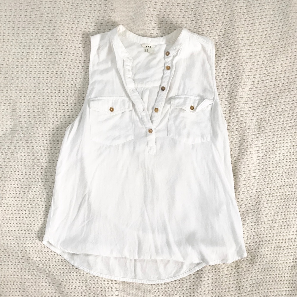 🌸 Forever 21 White Blouse